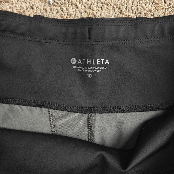 Women's Athleta ascender short | Gray |  Sz: 10 - Picture 7 of 9